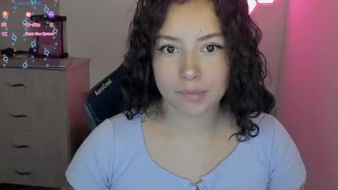 Snapshot of aqua_emilly chatting on 02-05-25, 02:40 aqua emilly online show from 02-05-25, 02:40