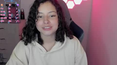 Snapshot of aqua_emilly chatting on 02-27-25, 03:14 aqua emilly online show from 02-27-25, 03:14