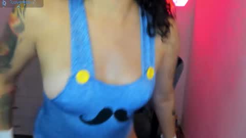 Snapshot of aqua_emilly chatting on 10-30-25, 10:43 aqua emilly online show from 10-30-25, 10:43