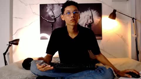 Snapshot of aquarius_xxx chatting on 10-16-25, 11:55 aquarius_xxx online show from 10-16-25, 11:55