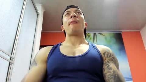 Snapshot of aquiles_51 chatting on 02-10-26, 02:10 Jonathan online show from 02-10-26, 02:10