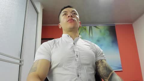 Snapshot of aquiles_51 chatting on 02-21-26, 11:44 Jonathan online show from 02-21-26, 11:44