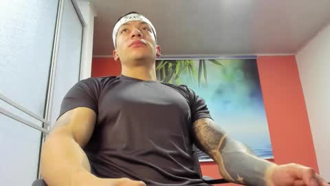 Snapshot of aquiles_51 chatting on 02-25-26, 01:54 Jonathan online show from 02-25-26, 01:54