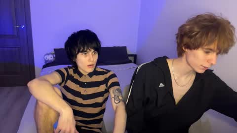 Snapshot of ar1zze chatting on 03-27-26, 07:24 zik and kris online show from 03-27-26, 07:24