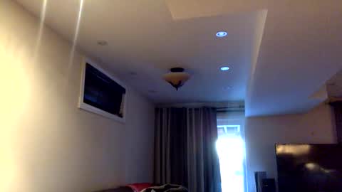 Snapshot of arabiandream21 chatting on 03-08-25, 11:58 Knowledgeiskeyy online show from 03-08-25, 11:58
