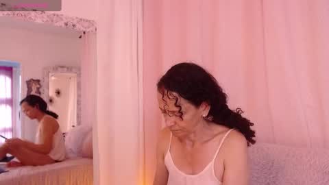 Nadia Cyel online show from 02-01-25, 09:08