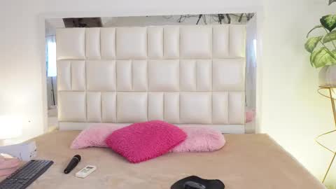   online show from 02-25-25, 05:19