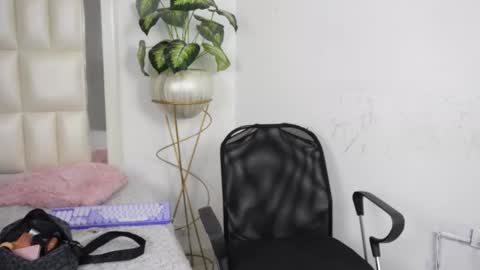   online show from 09-24-25, 05:11