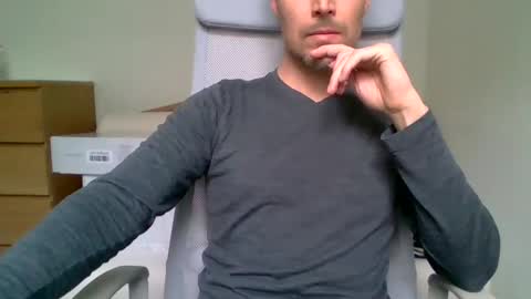 Snapshot of aragon9999 chatting on 12-22-24, 11:00 aragon9999 online show from 12-22-24, 11:00