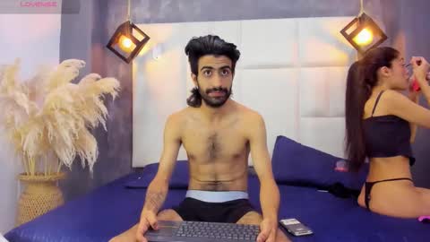 Snapshot of arah_issaa chatting on 10-30-25, 10:32 arah_issaa online show from 10-30-25, 10:32