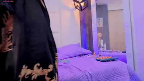 Snapshot of aranza_jones chatting on 04-16-26, 01:45 Aranza online show from 04-16-26, 01:45