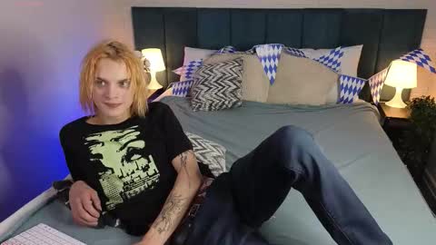 archiehali online show from 09-16-25, 08:21
