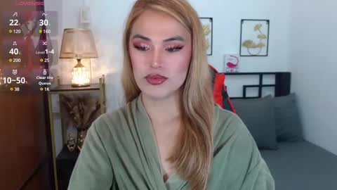 Snapshot of arcicola2727 chatting on 12-08-24, 10:52 Arci online show from 12-08-24, 10:52