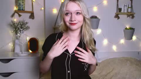 Jenny online show from 09-26-25, 08:18