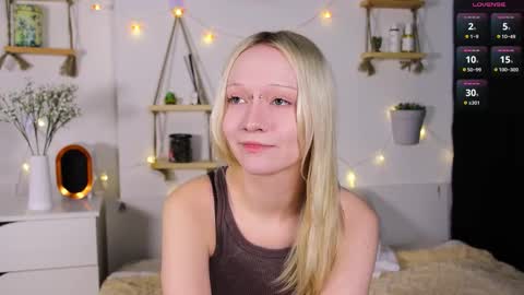 Jenny online show from 10-03-25, 07:38