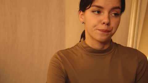 My name is Kelly online show from 12-06-24, 08:29