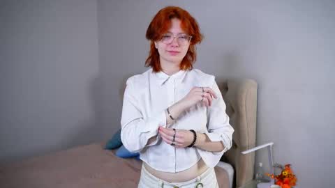 Lilly online show from 12-17-25, 07:03