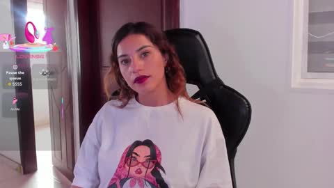 Snapshot of arenne___ chatting on 11-27-25, 07:38 Arenne online show from 11-27-25, 07:38