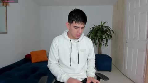 Ares online show from 10-25-25, 11:07