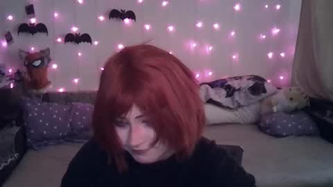 Snapshot of ari_corn chatting on 12-11-24, 12:12 Ahri online show from 12-11-24, 12:12