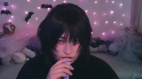 Snapshot of ari_corn chatting on 02-02-25, 08:35 Ahri online show from 02-02-25, 08:35