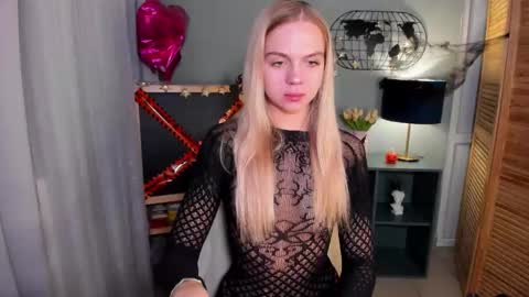 Snapshot of aria69stars chatting on 10-26-25, 03:51 aria69stars online show from 10-26-25, 03:51