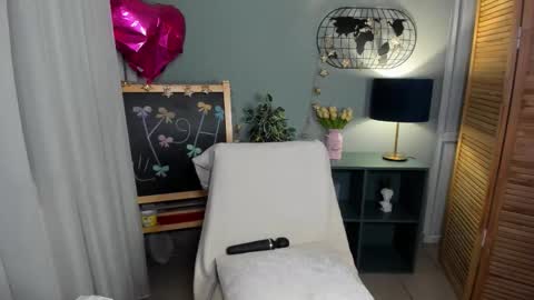 Snapshot of aria69stars chatting on 11-14-25, 10:03 aria69stars online show from 11-14-25, 10:03