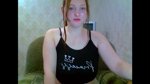 Snapshot of aria__dark chatting on 11-21-25, 08:40 Aria online show from 11-21-25, 08:40