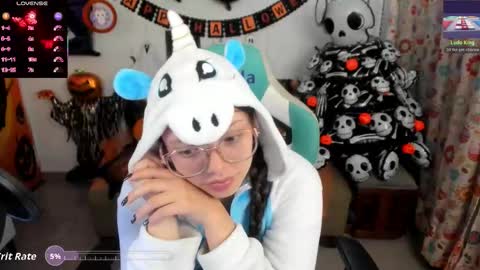 Linda online show from 10-15-25, 02:33