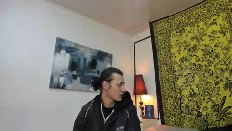 aria y orien  online show from 10-09-25, 10:57