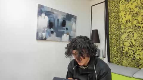 aria y orien  online show from 01-08-26, 11:01