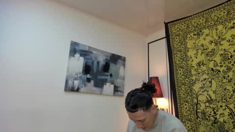 aria y orien  online show from 01-09-26, 11:02