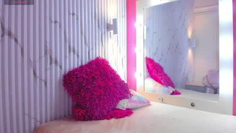 Aria Millers  online show from 02-04-25, 07:33