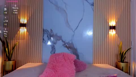 Aria Millers  online show from 03-05-25, 12:22