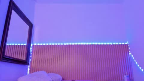 Aria Millers  online show from 12-19-25, 11:17