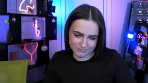 Luna online show from 01-12-26, 06:07