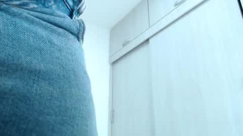 ariacoral online show from 10-17-25, 01:03