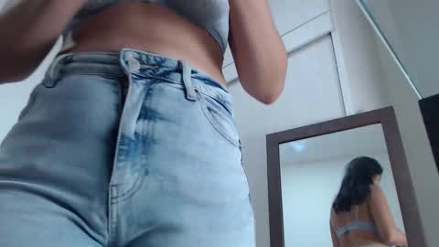 ariacoral online show from 11-11-25, 01:22