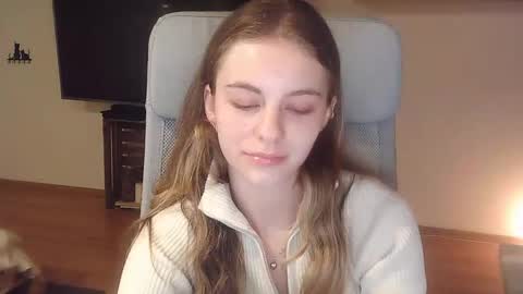 AriaCreazy online show from 10-26-25, 09:21