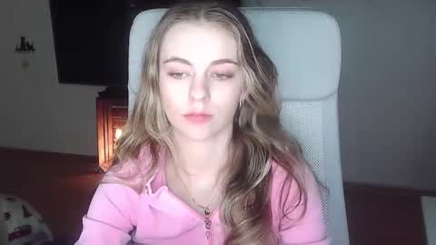 AriaCreazy online show from 12-13-25, 09:20