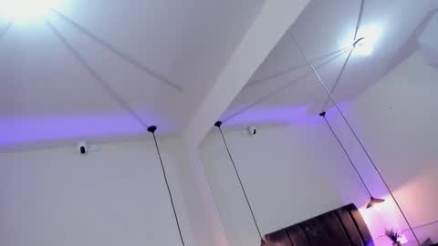 Snapshot of ariadnaaa_ chatting on 11-14-25, 03:49 Ariadna online show from 11-14-25, 03:49