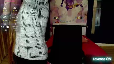 Snapshot of ariagrays chatting on 02-28-26, 07:53 AriaGray online show from 02-28-26, 07:53