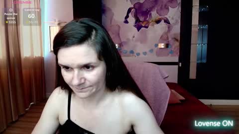 Snapshot of ariagrays chatting on 03-16-26, 01:37 AriaGray online show from 03-16-26, 01:37