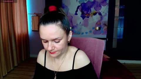 Snapshot of ariagrays chatting on 04-04-26, 06:55 AriaGray online show from 04-04-26, 06:55