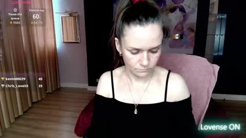 Snapshot of ariagrays chatting on 04-11-26, 08:51 AriaGray online show from 04-11-26, 08:51