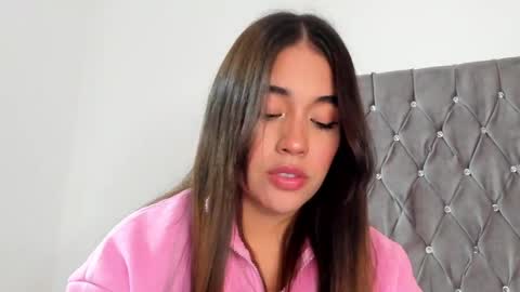 Aria Montgomery online show from 01-29-25, 07:36