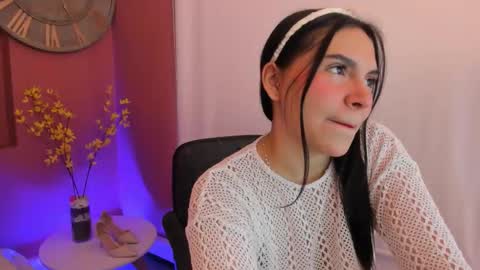 ariana__clauss online show from 10-17-25, 08:22