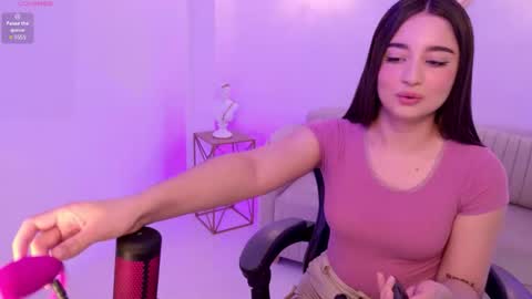 Ariana online show from 10-24-25, 02:35