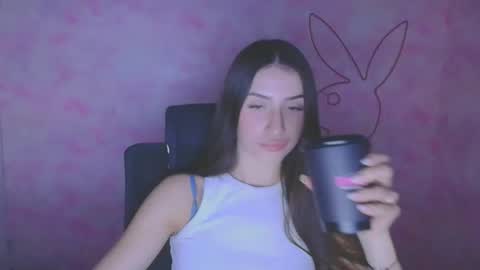 Snapshot of ariana_muur chatting on 10-12-25, 11:20 Ariana online show from 10-12-25, 11:20