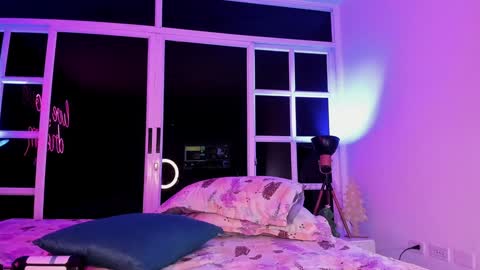 Ari online show from 12-24-24, 10:33
